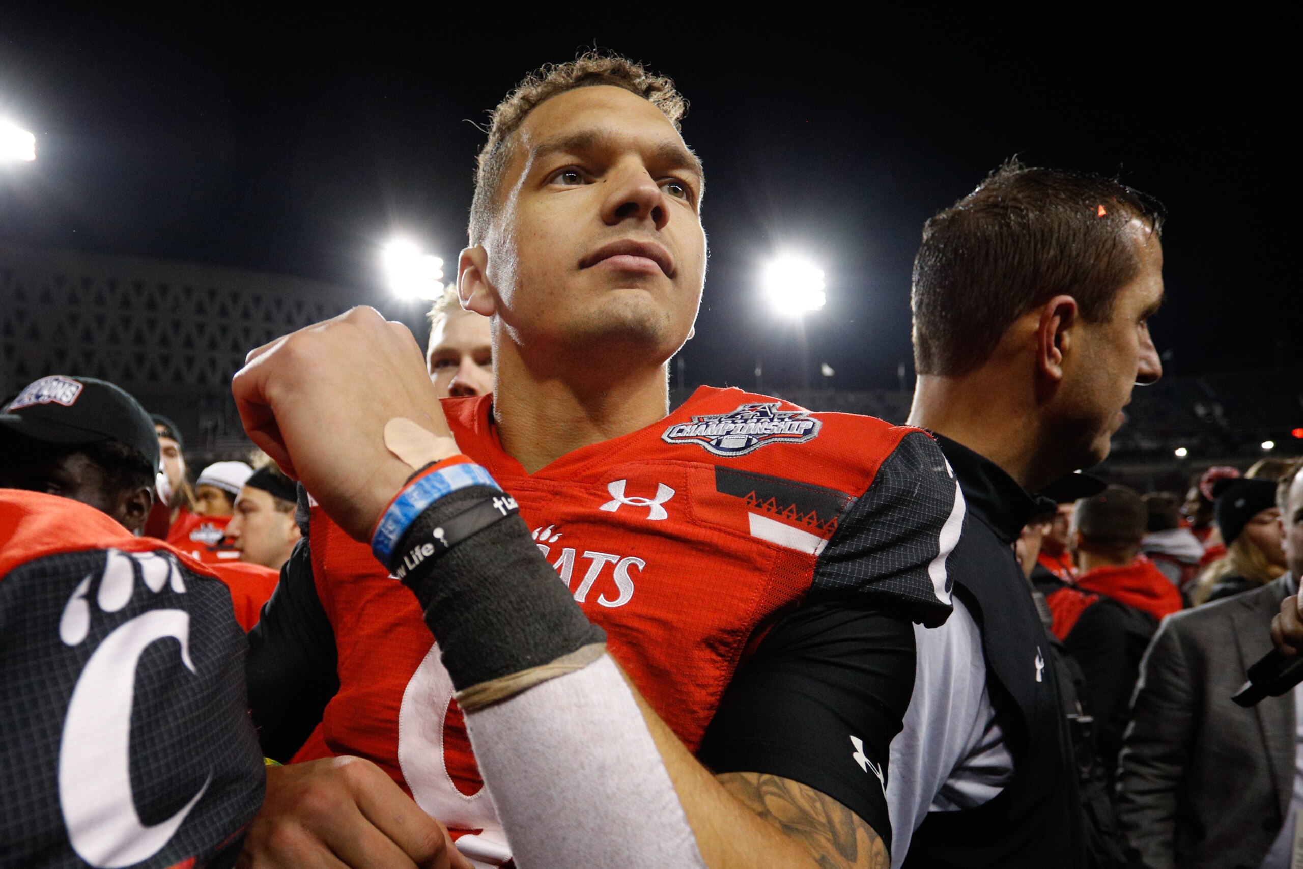 CINCINNATI, OH - DECEMBER 04: Cincinnati Bearcats quarterback Desmond Ridder (9) after the game against the Houston Cougars and the Cincinnati Bearcats on December 4, 2021, at Nippert Stadium in Cincinnati, OH. (Photo by Ian Johnson/Icon Sportswire via Ge CINCINNATI, OH - DECEMBER 04: Cincinnati Bearcats quarterback Desmond Ridder (9) after the game against the Houston Cougars and the Cincinnati Bearcats on December 4, 2021, at Nippert Stadium in Cincinnati, OH. (Photo by Ian Johnson/Icon Sportswire via Ge