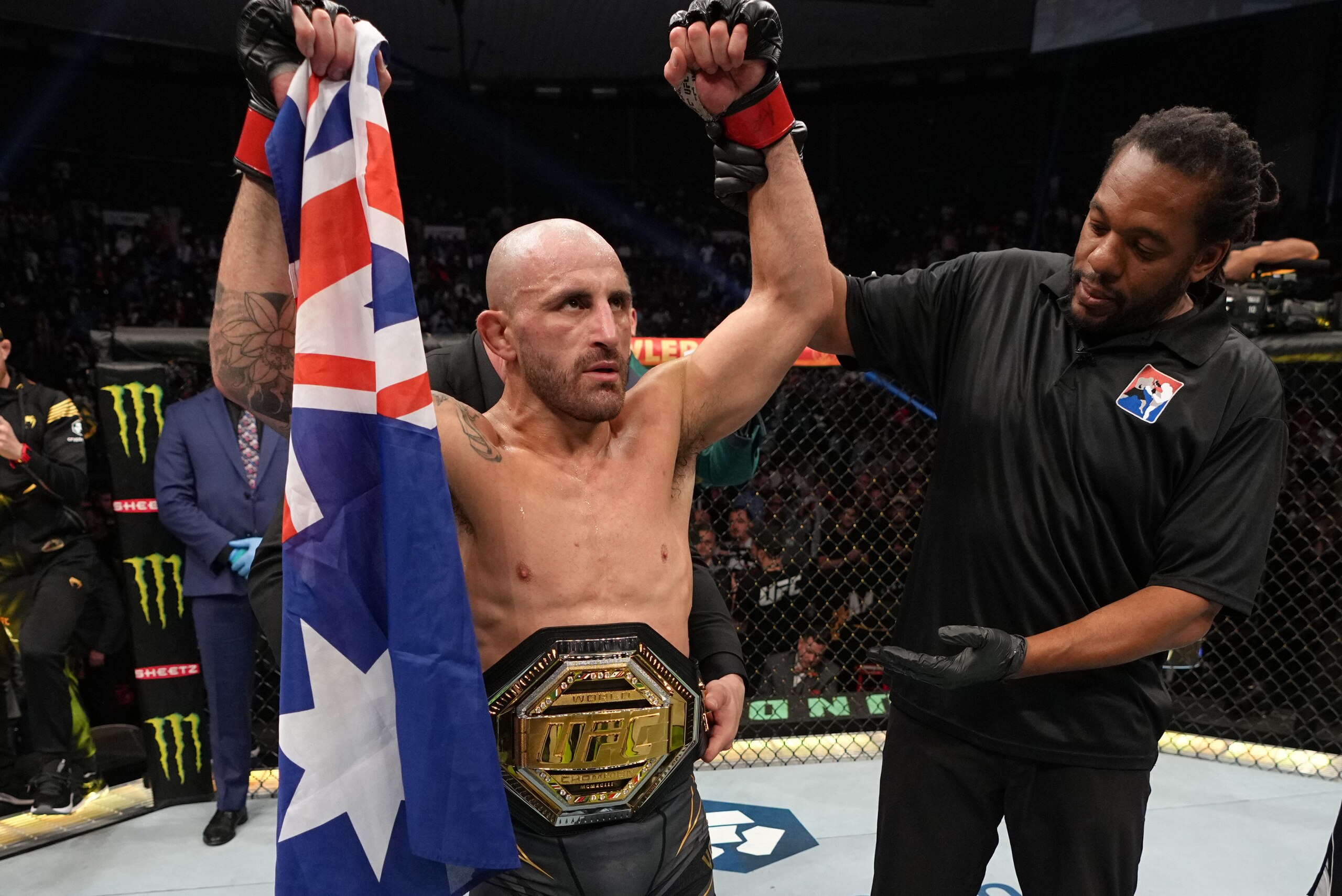 JACKSONVILLE, FLORIDA - APRIL 09: Alexander Volkanovski of Australia celebrates after his victory over 'The Korean Zombie' Chan Sung Jung of South Korea in their UFC featherweight championship fight during the UFC 273 event at VyStar Veterans Memorial Are JACKSONVILLE, FLORIDA - APRIL 09: Alexander Volkanovski of Australia celebrates after his victory over 'The Korean Zombie' Chan Sung Jung of South Korea in their UFC featherweight championship fight during the UFC 273 event at VyStar Veterans Memorial Are