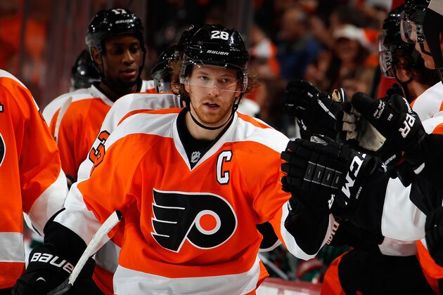 PHILADELPHIA, PA - DECEMBER 23:  Claude Giroux #28 of the Philadelphia Flyers celebrates a Flyers goal during an NHL hockey game against the Minnesota Wild at Wells Fargo Center on December 23, 2013 in Philadelphia, Pennsylvania.  (Photo by Paul Bereswill/Getty Images)