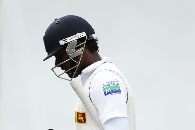 HOBART, AUSTRALIA - DECEMBER 16:  Angelo Mathews of Sri Lanka walks off after being dismissed by Peter Siddle of Australia during day three of the First Test match between Australia and Sri Lanka at Blundstone Arena on December 16, 2012 in Hobart, Australia.  (Photo by Matt King/Getty Images)