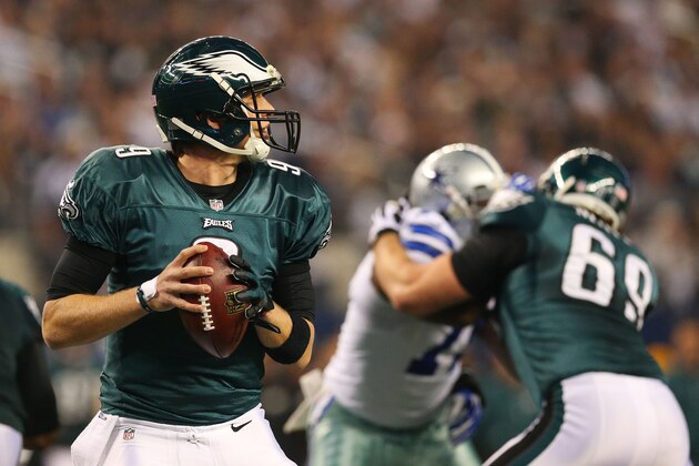 ARLINGTON, TX - DECEMBER 29:  Nick Foles #9 of the Philadelphia Eagles looks to pass in the first half against the Dallas Cowboys at Cowboys Stadium on December 29, 2013 in Arlington, Texas.  (Photo by Ronald Martinez/Getty Images)