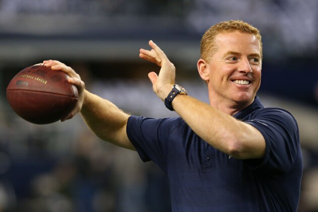ARLINGTON, TX - DECEMBER 29:  Head Coach Jason Garrett of the Dallas Cowboys prepares for their game against the Philadelphia Eagles at Cowboys Stadium on December 29, 2013 in Arlington, Texas.  (Photo by Ronald Martinez/Getty Images)