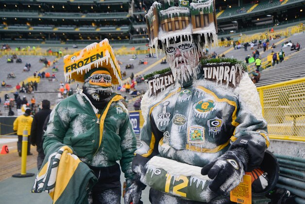 Jan 5, 2014; Green Bay, WI, USA; Jeff Kahlow (right) and wife Sandy, prior to the 2013 NFC wild card playoff football game between the Green Bay Packers and the San Francisco 49ers at Lambeau Field. Mandatory Credit: Benny Sieu-USA TODAY Sports Jan 5, 2014; Green Bay, WI, USA; Jeff Kahlow (right) and wife Sandy, prior to the 2013 NFC wild card playoff football game between the Green Bay Packers and the San Francisco 49ers at Lambeau Field. Mandatory Credit: Benny Sieu-USA TODAY Sports