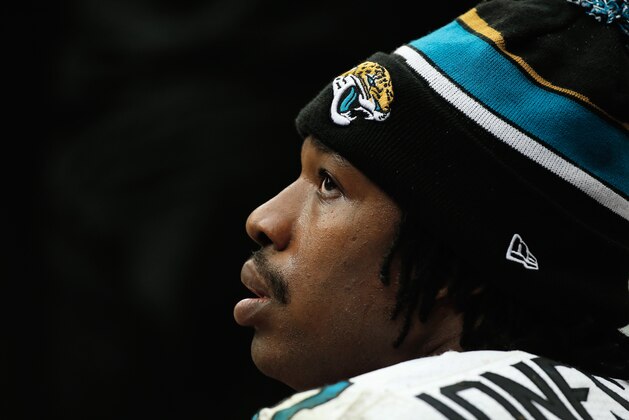 HOUSTON, TX - NOVEMBER 24:  Maurice Jones-Drew #32 of the Jacksonville Jaguars waits on the bench in the first half of the game against the Houston Texans at Reliant Stadium on November 24, 2013 in Houston, Texas.  (Photo by Scott Halleran/Getty Images)