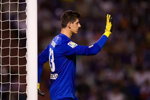VALLADOLID, SPAIN - SEPTEMBER 21:  Thibaut Courtois of Atletico de Madrid reacts during the La liga match between of Real Valladolid CF and Club Atletico de Madrid at Estadio Jose Zorilla on September 21, 2013 in Valladolid, Spain.  (Photo by Denis Doyle/Getty Images)