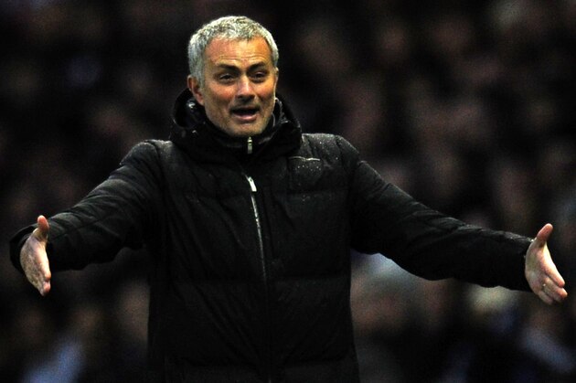 DERBY, ENGLAND - JANUARY 05:  Jose Mourinho manager of Chelsea gestures during the Budweiser FA Cup Third Round match between Derby County and Chelsea at iPro Stadium on January 5, 2014 in Derby, England.  (Photo by Shaun Botterill/Getty Images)