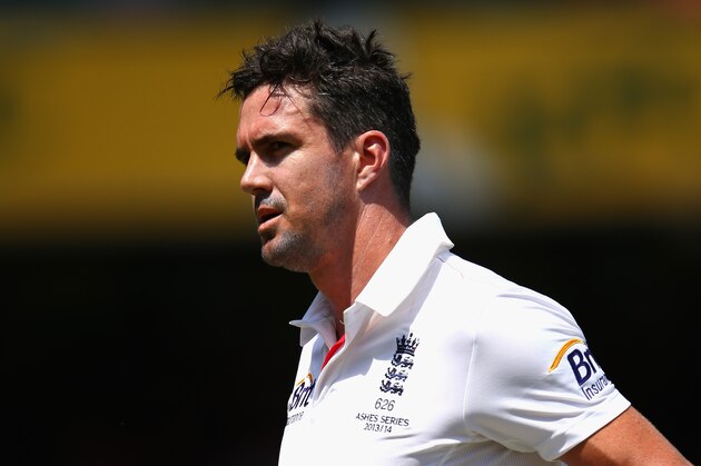 SYDNEY, AUSTRALIA - JANUARY 05:  Kevin Pietersen of England looks dejected after being dismissed by Ryan Harris of Australia  during day three of the Fifth Ashes Test match between Australia and England at Sydney Cricket Ground on January 5, 2014 in Sydney, Australia.  (Photo by Ryan Pierse/Getty Images)