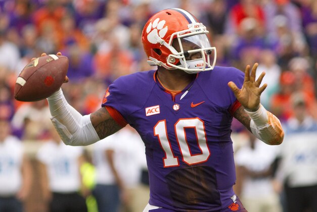 Nov 23, 2013; Clemson, SC, USA; Clemson Tigers quarterback Tajh Boyd (10) looks to pass during the second quarter against the Citadel Bulldogs at Clemson Memorial Stadium. Mandatory Credit: Joshua S. Kelly-USA TODAY Sports