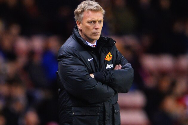 SUNDERLAND, ENGLAND - JANUARY 07:  David Moyes manager of Manchester United looks on during the Capital One Cup Semi-Final, first leg match between Sunderland and Manchester United at Stadium of Light on January 7, 2014 in Sunderland, England.  (Photo by Michael Regan/Getty Images)