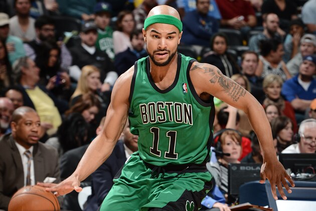 DENVER, CO - JANUARY 7: Jerryd Bayless #11 of the Boston Celetics handling the ball during a game against the Denver Nuggets The Boston Celtics versus the Denver Nuggets on January 7, 2014 at the Pepsi Center in Denver, Colorado. NOTE TO USER: User expressly acknowledges and agrees that, by downloading and/or using this Photograph, user is consenting to the terms and conditions of the Getty Images License Agreement. Mandatory Copyright Notice: Copyright 2014 NBAE (Photo by Garrett W. Ellwood/NBAE via Getty Images)