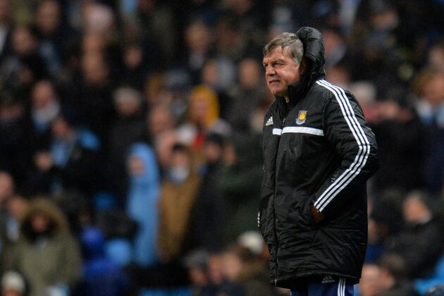 MANCHESTER, ENGLAND - JANUARY 08:  Manager Sam Allardyce of West Ham reacts during the Capital One Cup Semi-Final first leg match between Manchester City and West Ham United at Etihad Stadium on January 8, 2014 in Manchester, England.  (Photo by Shaun Botterill/Getty Images)