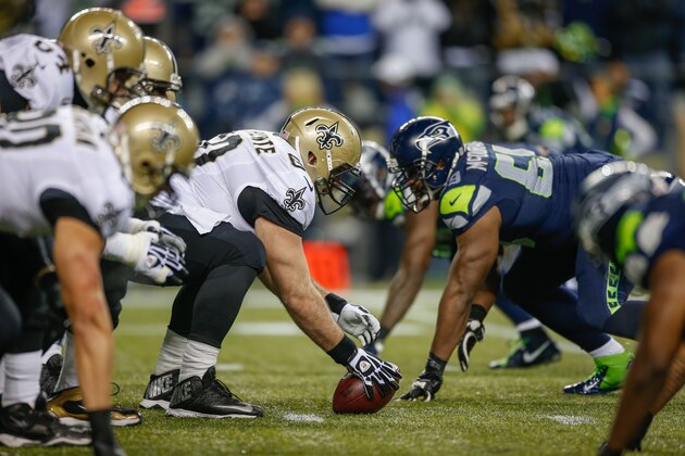SEATTLE, WA - DECEMBER 02: Center Brian de la Puente of the New Orleans Saints prepares to hike the ball against the Seattle Seahawks at CenturyLink Field on December 2, 2013 in Seattle, Washington. (Photo by Otto Greule Jr/Getty Images)