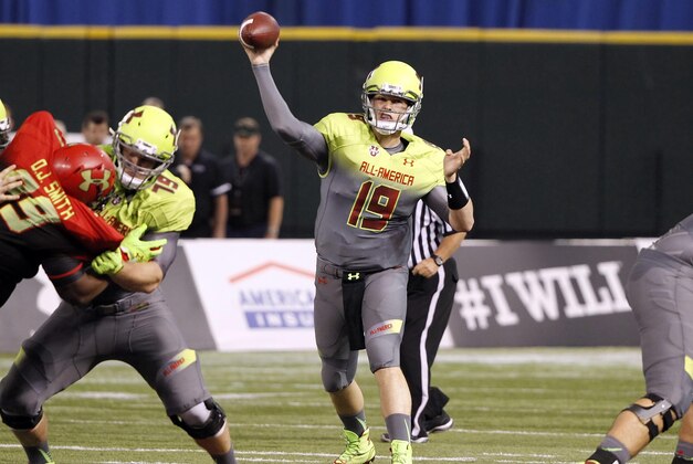 Jan 2, 2014; St. Petersburg, FL, USA; Team Nitro quarterback Wilton Speight (19) throws the ball during the first half against Team Highlight in the Under Armour All America football game at Tropicana Field. Mandatory Credit: Kim Klement-USA TODAY Sports