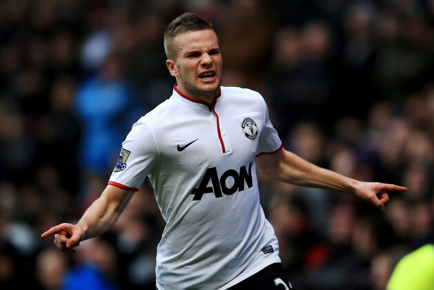 BIRMINGHAM, ENGLAND - DECEMBER 15:  Tom Cleverley of Manchester United celebrates as he scores their thrid goal during the Barclays Premier League match between Aston Villa and Manchester United at Villa Park on December 15, 2013 in Birmingham, England.  (Photo by Richard Heathcote/Getty Images)