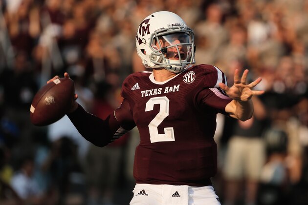 COLLEGE STATION, TX - SEPTEMBER 14:  Johnny Manziel #2 of Texas A&M Aggies drops back to pass during the game against the Alabama Crimson Tide at Kyle Field on September 14, 2013 in College Station, Texas.  (Photo by Scott Halleran/Getty Images)
