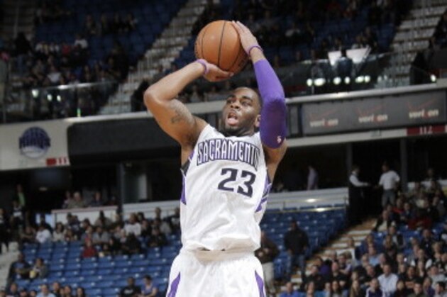 SACRAMENTO, CA - NOVEMBER 5: Marcus Thornton #34 of the Sacramento Kings shoots the ball against the Atlanta Hawks on November 5, 2013 at Sleep Train Arena in Sacramento, California. NOTE TO USER: User expressly acknowledges and agrees that, by downloading and or using this photograph, user is consenting to the terms and conditions of Getty Images License Agreement. Mandatory Copyright Notice: Copyright 2013 NBAE (Photo by Rocky Widner/NBAE via Getty Images)