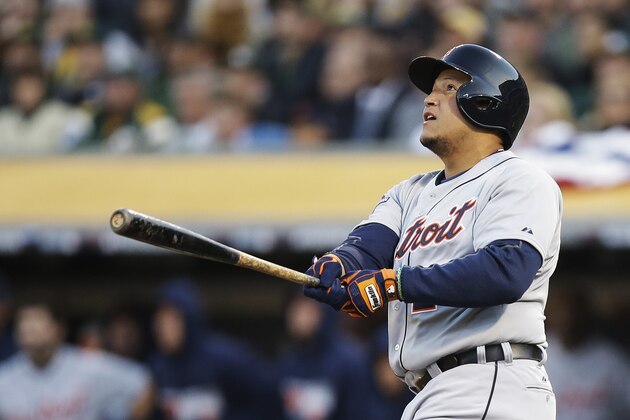 OAKLAND, CA - OCTOBER 10:  Miguel Cabrera