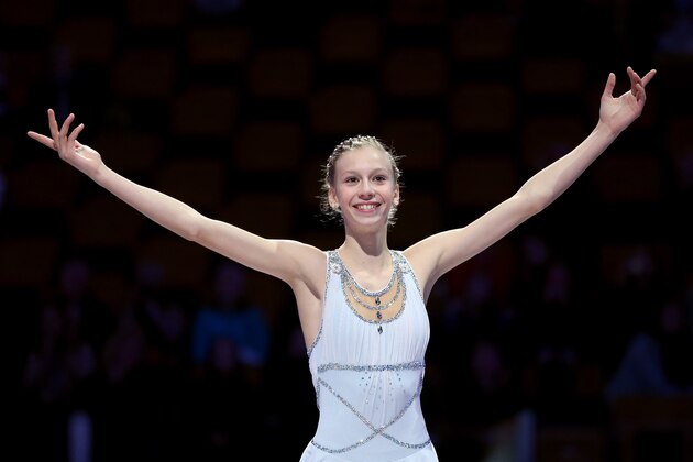 BOSTON, MA - JANUARY 11:  Polina Edmunds takes a curtain call after the ladies competition at the Prudential U.S. Figure Skating Championships at TD Garden on January 11, 2014 in Boston, Massachusetts.  (Photo by Matthew Stockman/Getty Images)