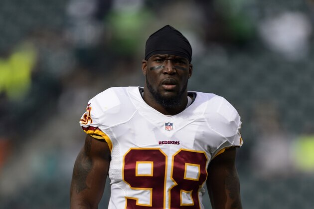 Nov 17, 2013; Philadelphia, PA, USA; Washington Redskins linebacker Brian Orakpo (98) prior to playing the Philadelphia Eagles at Lincoln Financial Field. The Eagles defeated the Redskins 24-16. Mandatory Credit: Howard Smith-USA TODAY Sports Nov 17, 2013; Philadelphia, PA, USA; Washington Redskins linebacker Brian Orakpo (98) prior to playing the Philadelphia Eagles at Lincoln Financial Field. The Eagles defeated the Redskins 24-16. Mandatory Credit: Howard Smith-USA TODAY Sports
