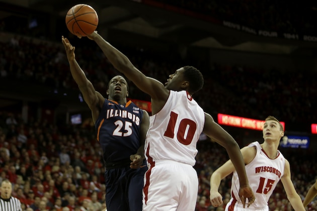 MADISON, WI - JANUARY 08: Kendrick Nunn #25 of the Illinois Fighting Illini gets blocked by Nigel Hayes #10 of the Wisconsin Badgers during the first half at Kohl Center on January 08, 2014 in Madison, Wisconsin. (Photo by Mike McGinnis/Getty Images)