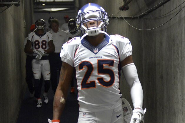 SAN DIEGO, CA - NOVEMBER 10: Chris Harris Jr. #25 of the Denver Broncos heads to the field to warm up before the game against the San Diego Chargers on November 10, 2013 at Qualcomm Stadium in San Diego, California. (Photo by Donald Miralle/Getty Images)