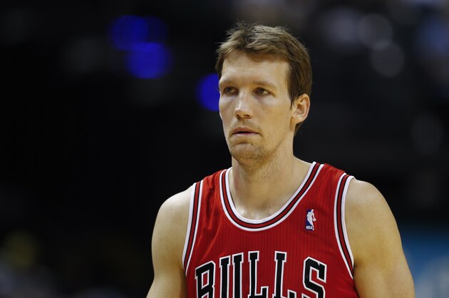 INDIANAPOLIS, IN - OCTOBER 05: Mike Dunleavy #34 of the Chicago Bulls seen during action against the Indiana Pacers on October 5, 2013 at Bankers Life Fieldhouse in Indianapolis, Indiana. Chicago defeated Indiana 82-76. NOTE TO USER: User expressly acknowledges and agrees that, by downloading and or using this Photograph, user is consenting to the terms and conditions of the Getty Images License Agreement. (Photo by Michael Hickey/Getty Images)