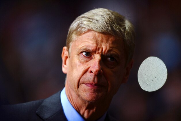 BIRMINGHAM, ENGLAND - JANUARY 13:  Arsene Wenger manager of Arsenal looks on during the Barclays Premier League match between Aston Villa and Arsenal at Villa Park on January 13, 2014 in Birmingham, England.  (Photo by Laurence Griffiths/Getty Images)