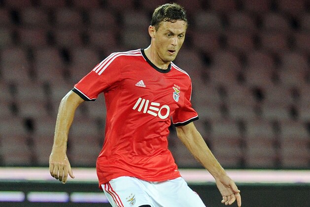 NAPLES, ITALY - AUGUST 09:  Nemanja Matic of Benfca in action during the pre-season friendly match between SSC Napoli and SL Benfica at Stadio San Paolo on August 9, 2013 in Naples, Italy.  (Photo by Giuseppe Bellini/Getty Images)