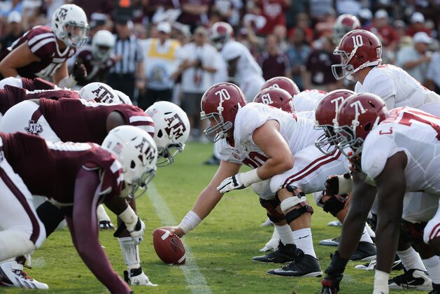 COLLEGE STATION, TX - SEPTEMBER 14:  AJ McCarron #10 of the Alabama Crimson Tide calls a play during the third quarter during the game against the Texas A&M Aggies at Kyle Field on September 14, 2013 in College Station, Texas.  (Photo by Scott Halleran/Getty Images)