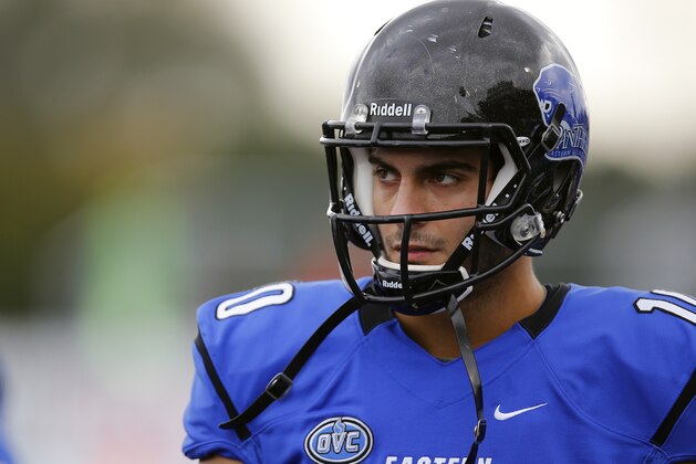 Eastern Illinois quarterback Jimmy Garoppolo (10) looks at the scoreboard during the first half of an NCAA football game against Tennessee Tech at O'Brien Field Saturday, Nov. 2, 2013 in Charleston, Ill. (AP Photo/ Stephen Haas)