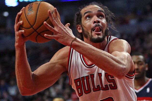 CHICAGO, IL - JANUARY 13:  Joakim Noah
