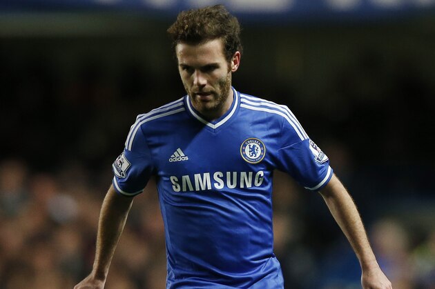 Chelsea's Juan Mata plays against Crystal Palace during their English Premier League soccer match at Stamford Bridge, London, Saturday, Dec. 14, 2013. (AP Photo/Sang Tan)