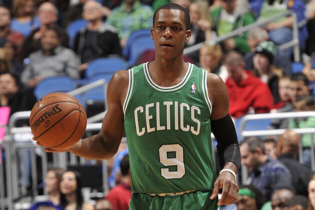 ORLANDO, FL - JANUARY 19: Rajon Rondo #9 of the Boston Celtics dribbles up the court against the Orlando Magic during the game on January 19, 2014 at Amway Center in Orlando, Florida. NOTE TO USER: User expressly acknowledges and agrees that, by downloading and or using this photograph, User is consenting to the terms and conditions of the Getty Images License Agreement. Mandatory Copyright Notice: Copyright 2014 NBAE  (Photo by Fernando Medina/NBAE via Getty Images)
