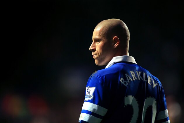SWANSEA, WALES - DECEMBER 22:  Ross Barkley of Evertonin action during the Barclays Premier League match between Swansea City and Everton at the Liberty Stadium on December 22, 2013 in Swansea, Wales.  (Photo by Richard Heathcote/Getty Images)