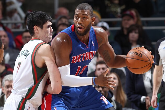 MILWAUKEE, WI - January 22: Greg Monroe #10 of the Detroit Pistons posts up against Ersan Ilyasova #7 of the Milwaukee Bucks on January 22, 2014 at the BMO Harris Bradley Center in Milwaukee, Wisconsin. NOTE TO USER:  User expressly acknowledges and agrees that, by downloading and or using this Photograph, user is consenting to the terms and conditions of the Getty Images License Agreement.  Mandatory Copyright Notice:  Copyright 2014 NBAE (Photo by Gary Dineen/NBAE via Getty Images)