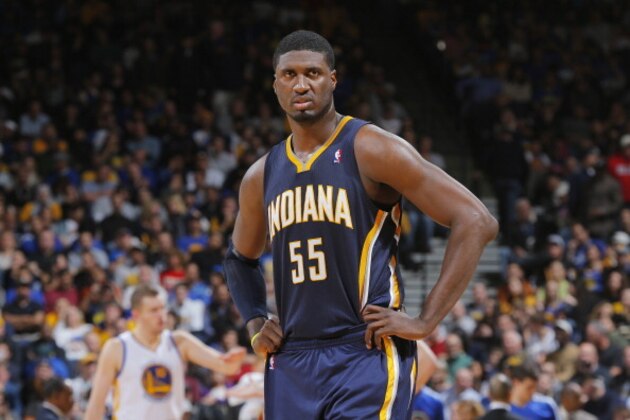 OAKLAND, CA - JANUARY 20: Roy Hibbert #55 of the Indiana Pacers in a game against the Golden State Warriors on January 20, 2014 at Oracle Arena in Oakland, California. NOTE TO USER: User expressly acknowledges and agrees that, by downloading and or using this photograph, user is consenting to the terms and conditions of Getty Images License Agreement. Mandatory Copyright Notice: Copyright 2013 NBAE (Photo by Rocky Widner/NBAE via Getty Images)