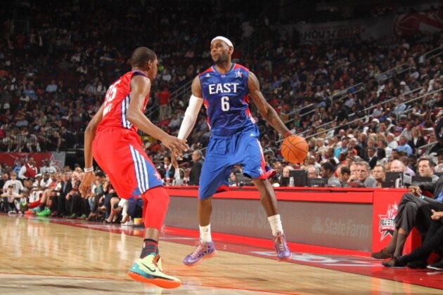 HOUSTON, TX - FEBRUARY 17: Kevin Durant #35 of the Western Conference All-Star Team defends LeBron James #6 of the Eastern Conference All-Star Team during 2013 NBA All-Star Game on February 17, 2013 at the Toyota Center in Houston, Texas. NOTE TO USER: User expressly acknowledges and agrees that, by downloading and or using this photograph, User is consenting to the terms and conditions of the Getty Images License Agreement. Mandatory Copyright Notice: Copyright 2013 NBAE (Photo by Nathaniel S. Butler/NBAE via Getty Images)