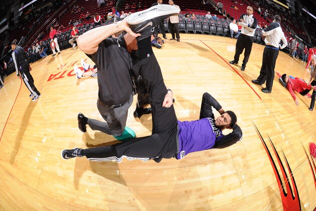 HOUSTON, TX - JANUARY 22:  Rudy Gay #8 of the Sacramento Kings stretches before the game against the Houston Rockets on January 22, 2014 at the Toyota Center in Houston, Texas. NOTE TO USER: User expressly acknowledges and agrees that, by downloading and or using this photograph, User is consenting to the terms and conditions of the Getty Images License Agreement. Mandatory Copyright Notice: Copyright 2014 NBAE (Photo by Bill Baptist/NBAE via Getty Images)