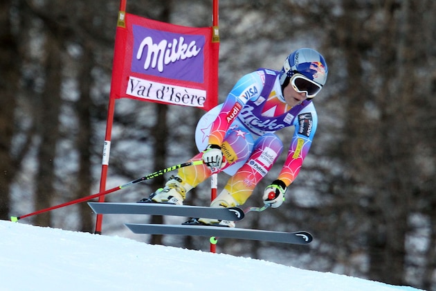 VAL D'ISERE, FRANCE - DECEMBER 21: (FRANCE OUT) Lindsey Vonn of the USA competes during the Audi FIS Alpine Ski World Cup Women's Downhill on December 21, 2013 in Val d'Isere, France. (Photo by Christophe Pallot/Agence Zoom/Getty Images)