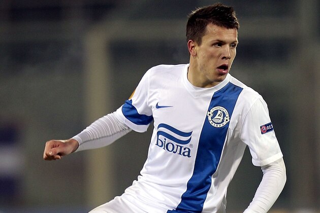 FLORENCE, ITALY - DECEMBER 12: Yevhen Konoplyanka of FC Dnipro Dnipropetrovsk in action during the UEFA Europa League Group E match between ACF Fiorentina and FC Dnipro Dnipropetrovsk at Stadio Artemio Franchi on December 12, 2013 in Florence, Italy.  (Photo by Gabriele Maltinti/Getty Images)
