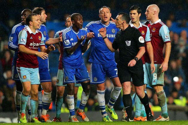 LONDON, ENGLAND - JANUARY 29: Ramires of Chelsea appeals to Referee Neil Swarbrick during the Barclays Premier League match between Chelsea and West Ham United at Stamford Bridge on January 29, 2014 in London, England. (Photo by Ian Walton/Getty Images) LONDON, ENGLAND - JANUARY 29: Ramires of Chelsea appeals to Referee Neil Swarbrick during the Barclays Premier League match between Chelsea and West Ham United at Stamford Bridge on January 29, 2014 in London, England. (Photo by Ian Walton/Getty Images)