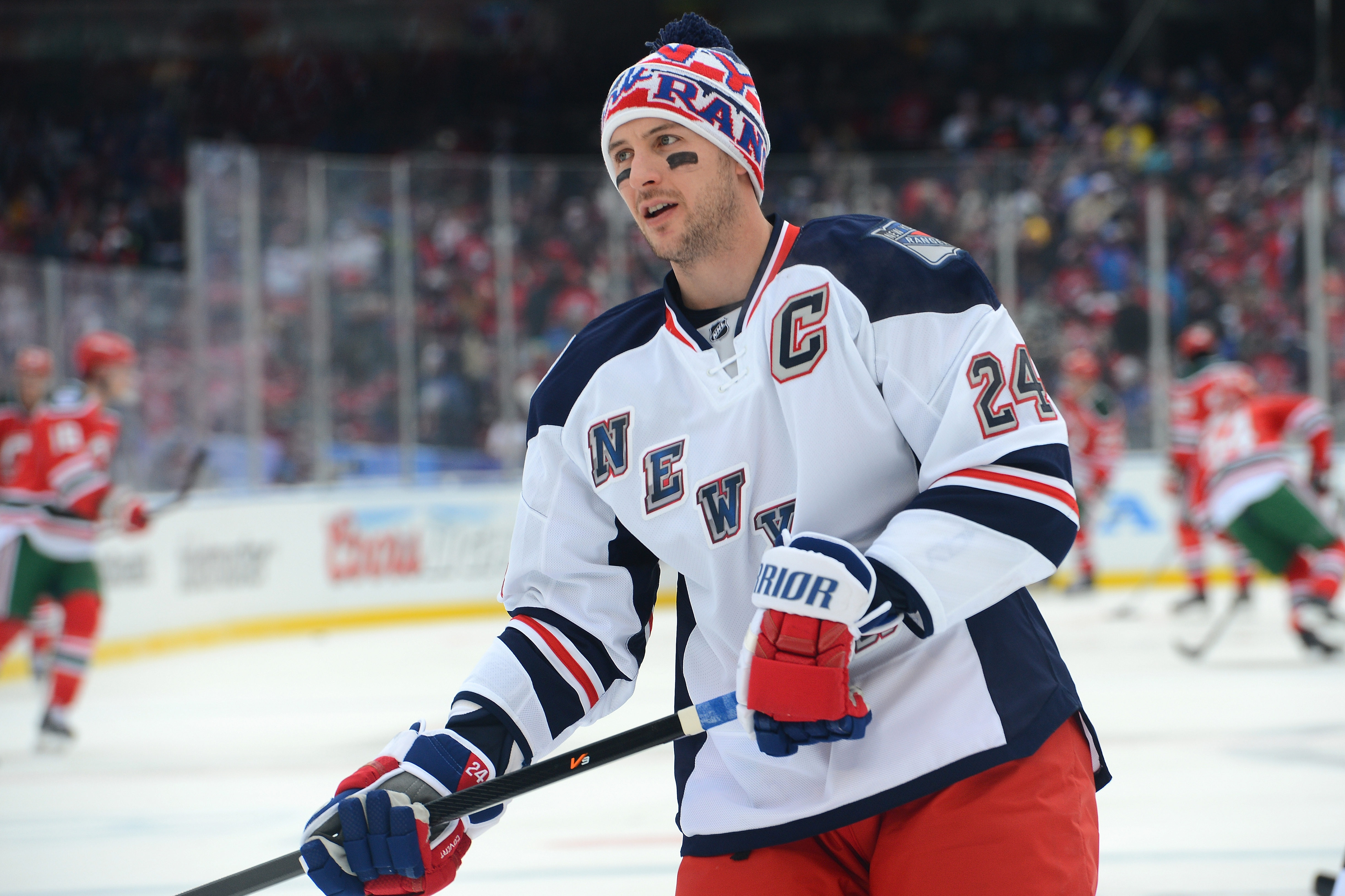 NEW YORK, NY - JANUARY 26:  (EDITORIAL USE ONLY) Ryan Callahan #24 of the New York Rangers during the 2014 Coors Light NHL Stadium Series at Yankee Stadium on January 26, 2014 in the Bronx borough of New York City.  (Photo by Brian Babineau/NHLI via Getty Images)