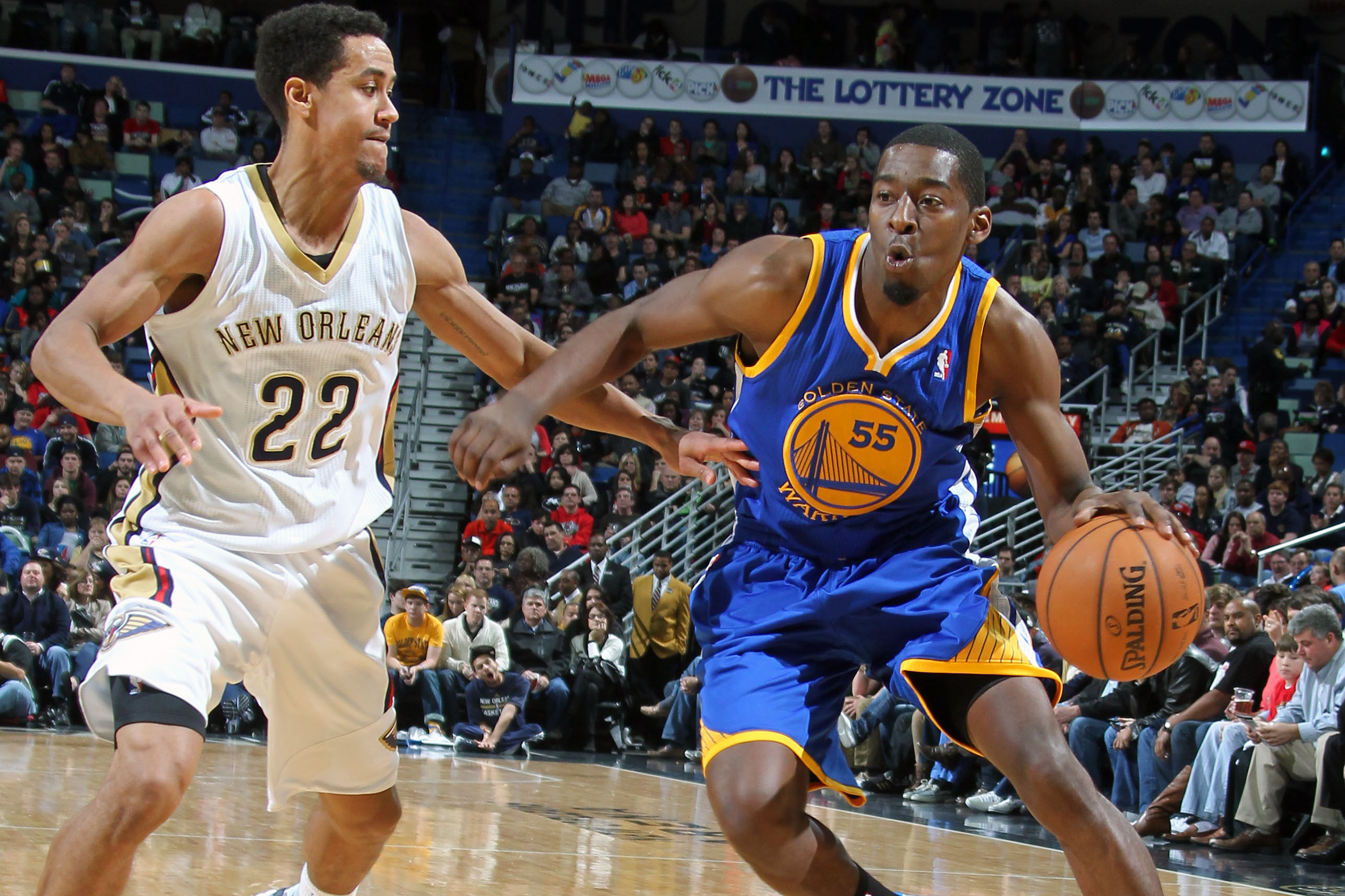 NEW ORLEANS, LA - JANUARY 18: Jordan Crawford #55 of the Golden State Warriors dribbles to the basket against the New Orleans Pelicans during an NBA game on January 18, 2014 at the New Orleans Arena in New Orleans, Louisiana. NOTE TO USER: User expressly acknowledges and agrees that, by downloading and or using this Photograph, user is consenting to the terms and conditions of the Getty Images License Agreement. Mandatory Copyright Notice: Copyright 2014 NBAE (Photo by Layne Murdoch jr./NBAE via Getty Images)