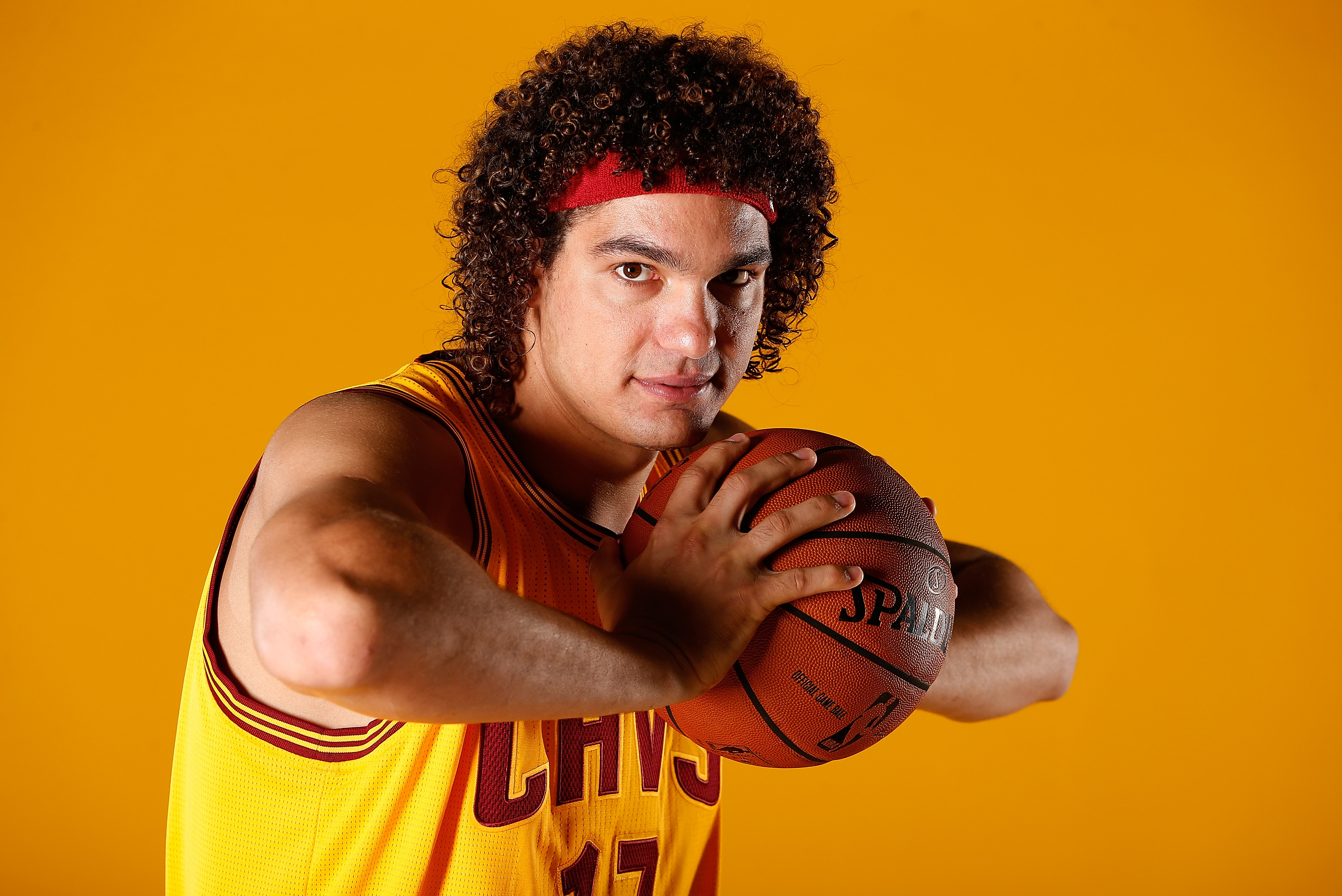 INDEPENDENCE, OH - SEPTEMBER 30: Anderson Varejao #17 of the Cleveland Cavaliers poses for a portrait during 2012 NBA Media Day on September 30th, 2013 at the Cleveland Clinic Courts Practice Facility in Independence, Ohio.  NOTE TO USER: User expressly acknowledges and agrees that, by downloading and or using this photograph, User is consenting to the terms and conditions of the Getty Images License Agreement. Mandatory Copyright Notice: Copyright 2013 NBAE  (Photo by Gregory Shamus/NBAE via Getty Images)