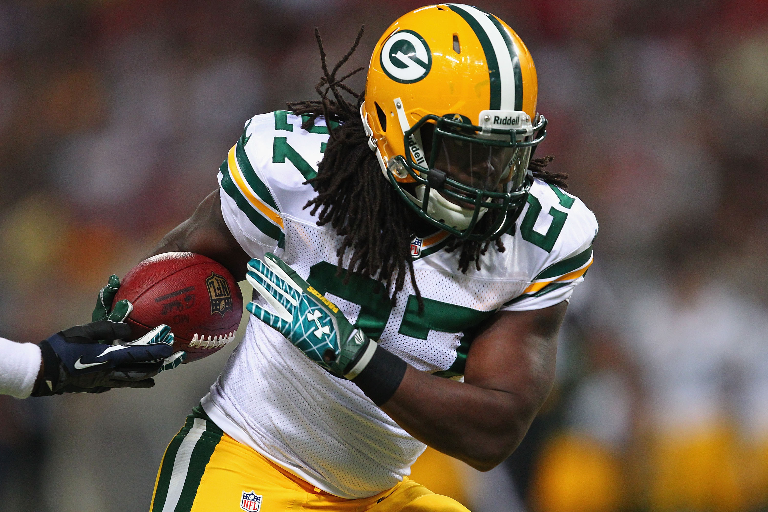 ST. LOUIS, MO - AUGUST 17: Eddie Lacy #27 of the Green Bay Packers during a preseason game at the Edward Jones Dome on August 17, 2013 in St. Louis, Missouri. (Photo by Dilip Vishwanat/Getty Images)