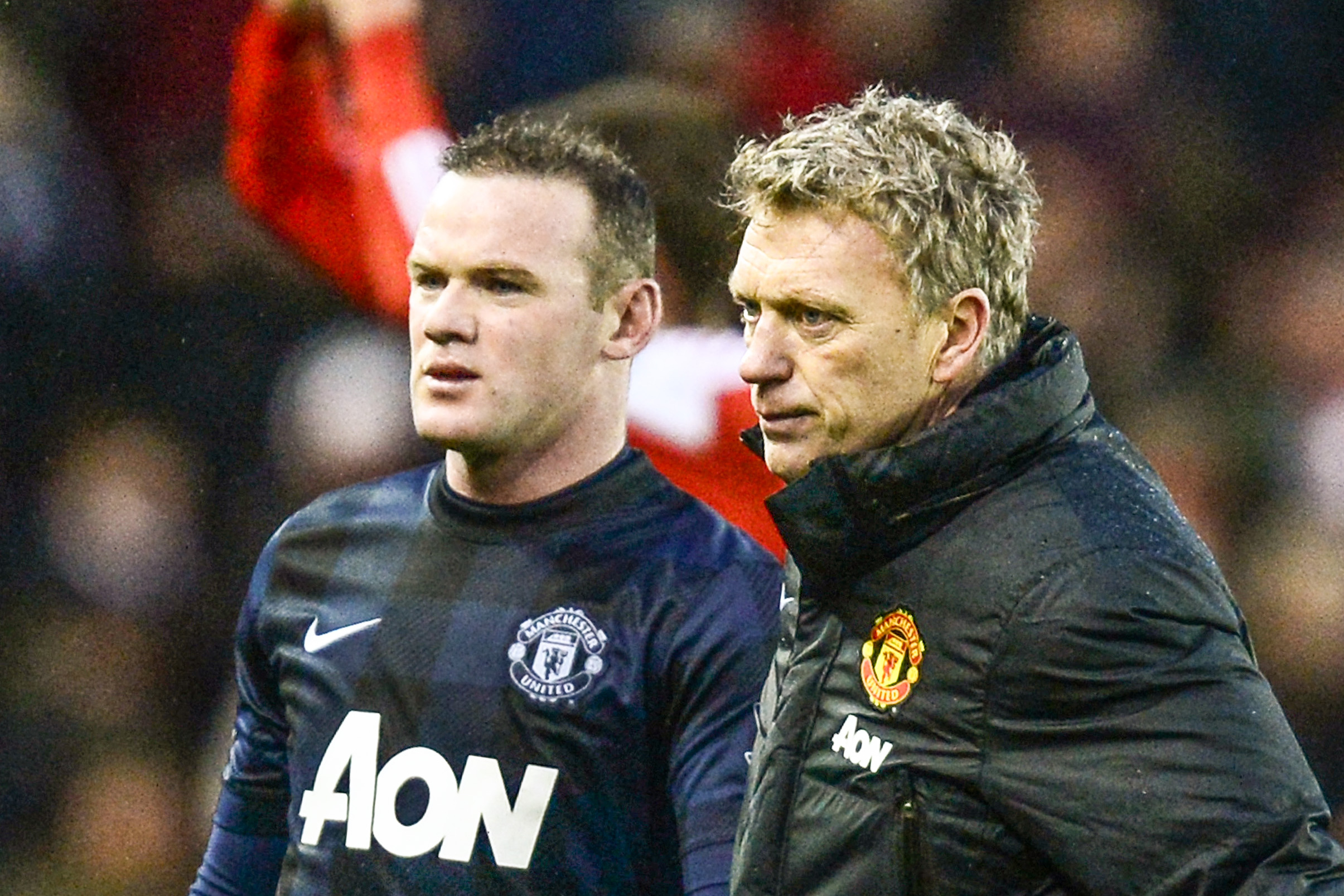 STOKE ON TRENT, ENGLAND - FEBRUARY 01:  David Moyes (L), manager of Manchester United walks off with Michael Carrick after the Barclays Premier League match between Stoke City and Manchester United at Britannia Stadium on February 1, 2014 in Stoke on Trent, England.  (Photo by Jamie McDonald/Getty Images)