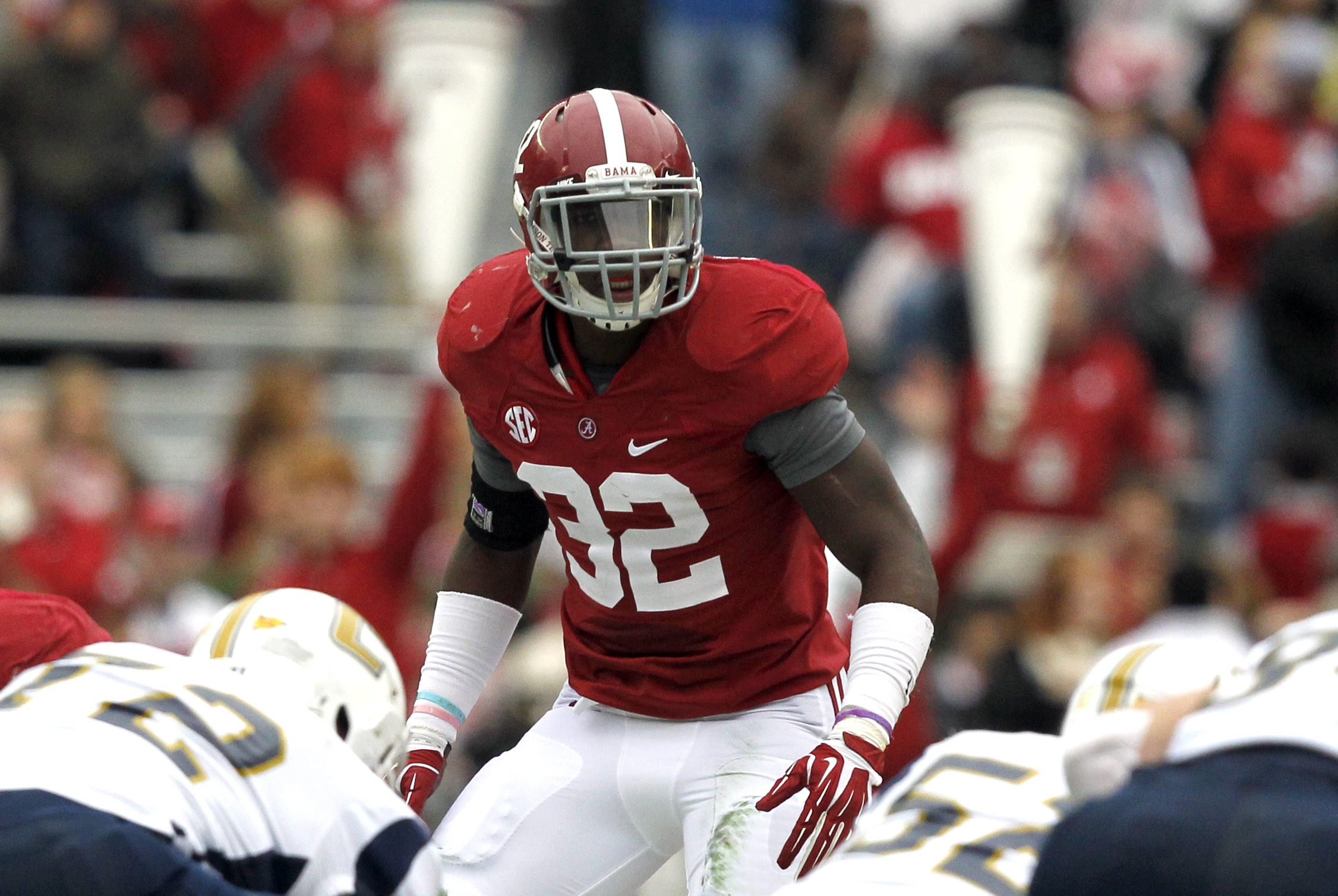 Alabama linebacker C.J. Mosley (32) lines up for the play during the first half of an NCAA college football game against Chattanooga on Saturday, Nov. 23, 2012, in Tuscaloosa, Ala. (AP Photo/Butch Dill)