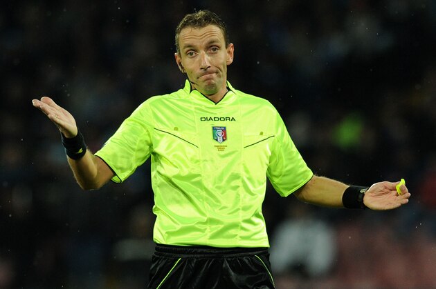 NAPLES, ITALY - NOVEMBER 23:  Referee Paolo Silvio Mazzoleni during the Serie A match between SSC Napoli and Parma FC at Stadio San Paolo on November 23, 2013 in Naples, Italy.  (Photo by Giuseppe Bellini/Getty Images)