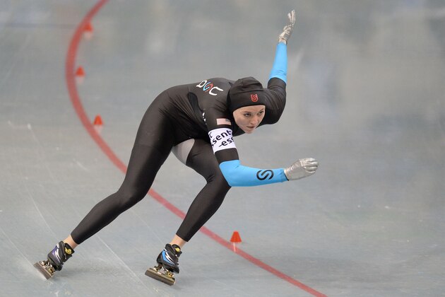 NAGANO, JAPAN - JANUARY 18:  Heather  Richardson of USA competes in Ladie's 500m during Essent ISU World Sprint Speed Skating Championships 2014 at M Wave on January 18, 2014 in Nagano, Japan.  (Photo by Atsushi Tomura/Getty Images)