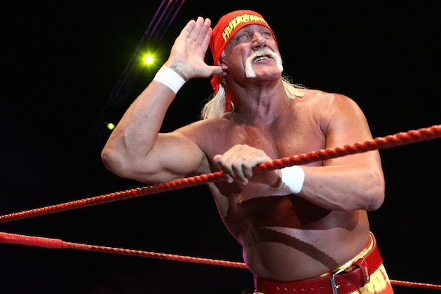 PERTH, AUSTRALIA - NOVEMBER 24:  Hulk Hogan gestures to the audience during his Hulkamania Tour at the Burswood Dome on November 24, 2009 in Perth, Australia.  (Photo by Paul Kane/Getty Images)